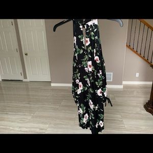 American Eagle Outfitters Dresses - Lightweight off the shoulder floral dress American Eagle Outfitters Dresses - Lightweight off the shoulder floral dress